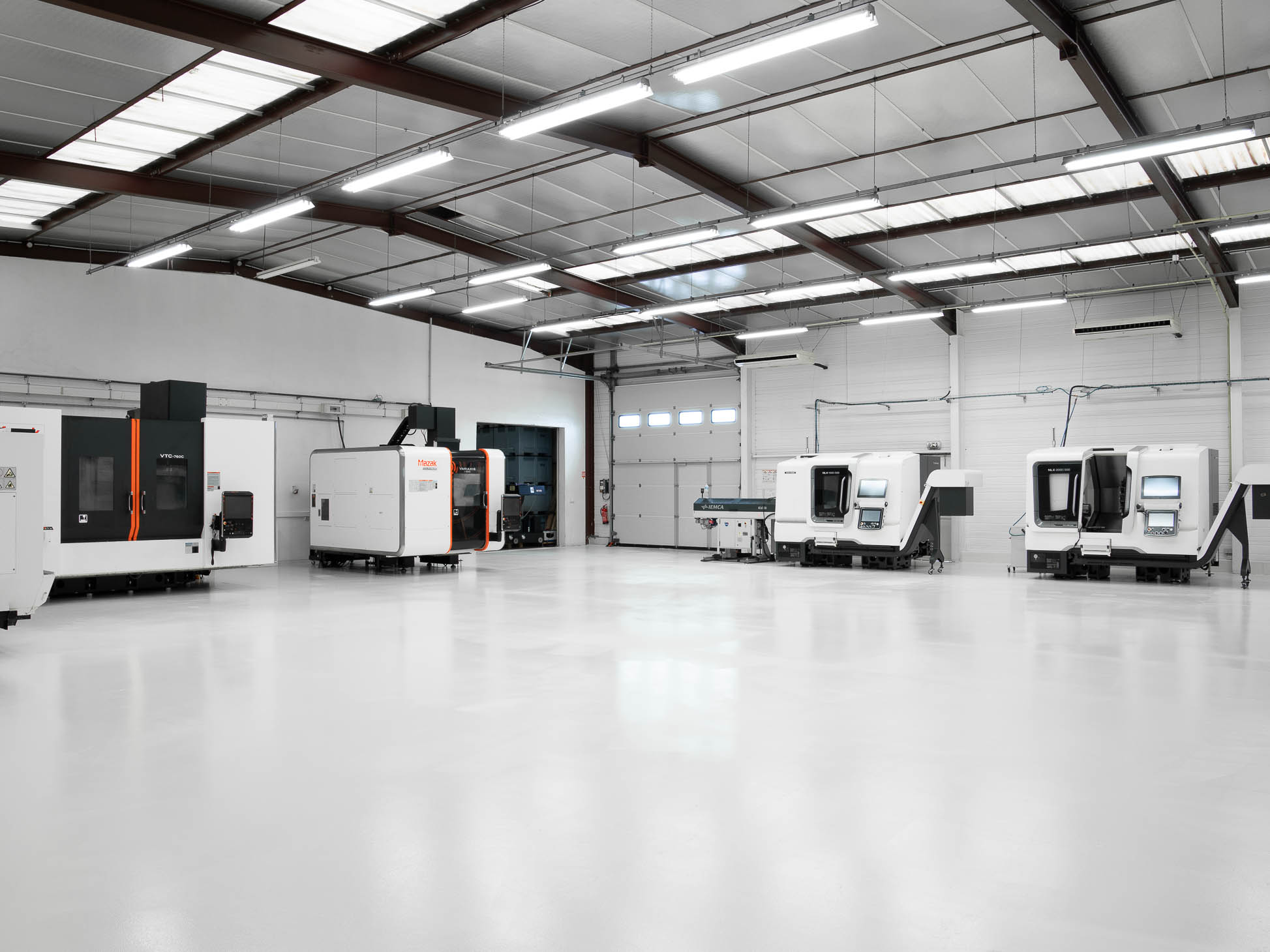 AOÛT 2020 - RÉFECTION SOLS ATELIER MACHINES